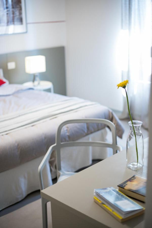 Domus Blu Parma Hotel Bagian luar foto
