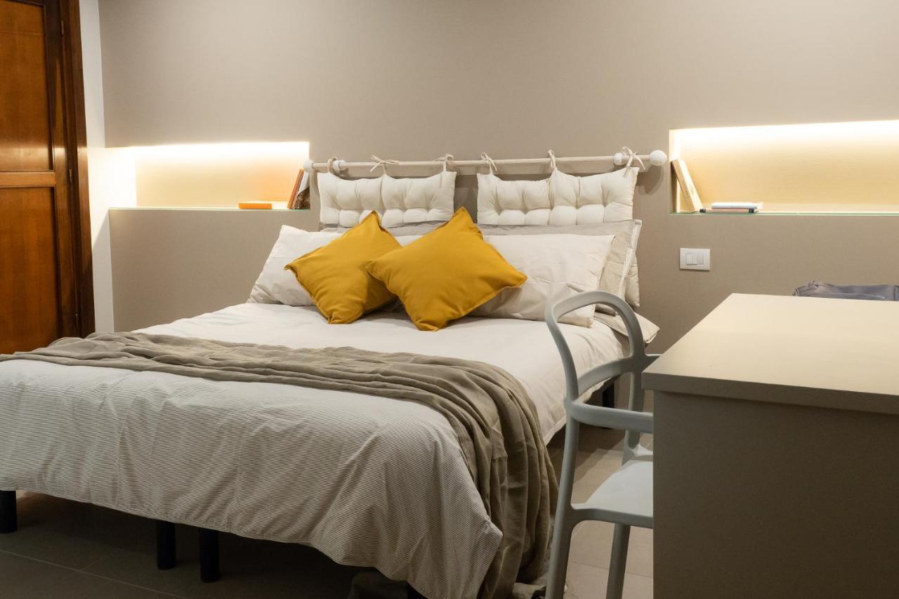 Domus Blu Parma Hotel Bagian luar foto